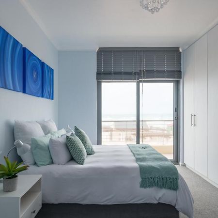 At The Beach - Muizenberg Cape Town Exterior foto
